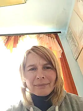 Snapshot of Masha412111 chatting on October 20, 8:04 am Masha412111 online show from October 20, 8:04 am
