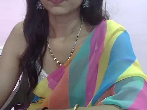 Laila Cute online show from April 23, 5:30 am