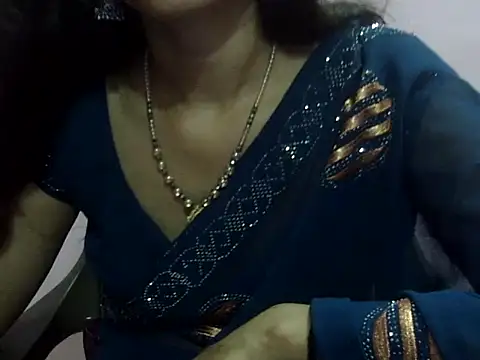 Laila Cute online show from May 3, 4:46 pm