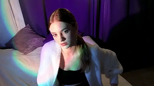 midnightMaya online show from October 19, 7:58 pm