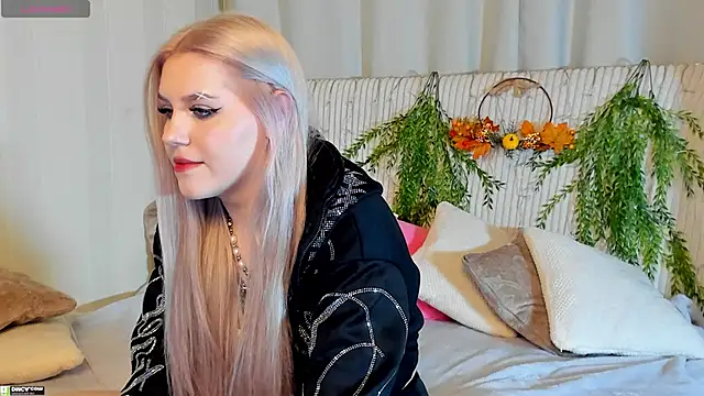 Malisha kiss online show from October 30, 9:11 am