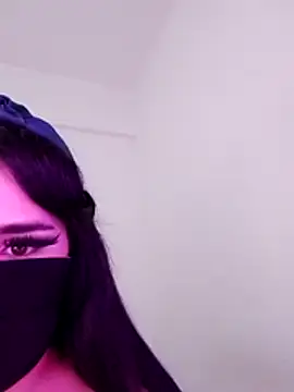 hot inaas online show from November 15, 10:15 pm