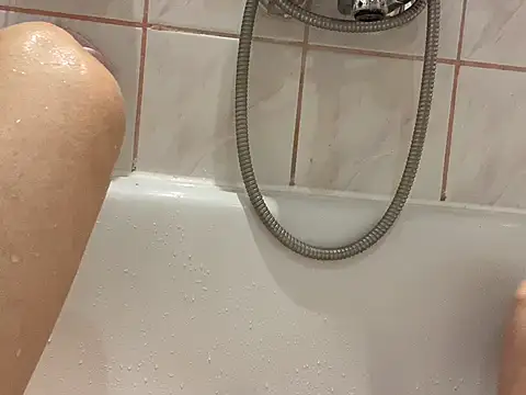 pleasedontpressaredburton online show from October 30, 12:50 pm