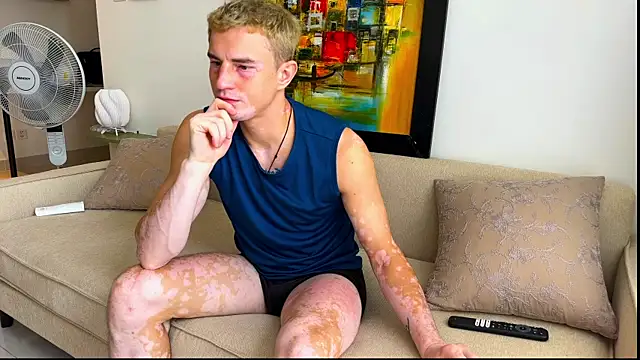 YummyGann online show from November 29, 1:41 am