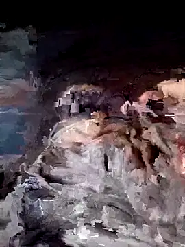 LewdHug51 online show from November 9, 5:50 am