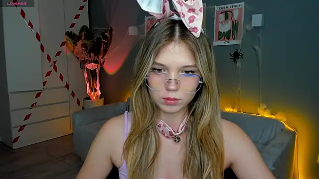 linakorvin online show from November 3, 1:12 pm