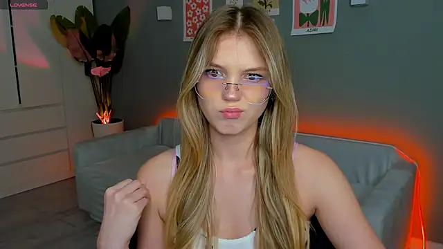 linakorvin online show from November 29, 1:36 pm