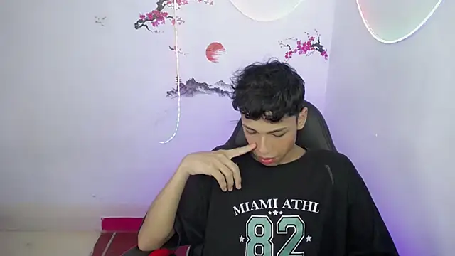 Im david02 online show from November 15, 12:56 pm