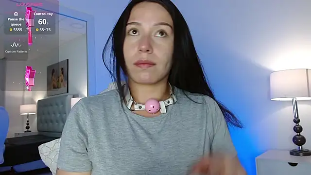 Snapshot of Mariaaam_ chatting on October 13, 11:32 am Mariaaam online show from October 13, 11:32 am