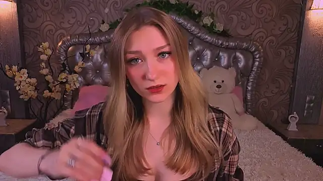 AngelAnabelle online show from March 19, 10:03 pm