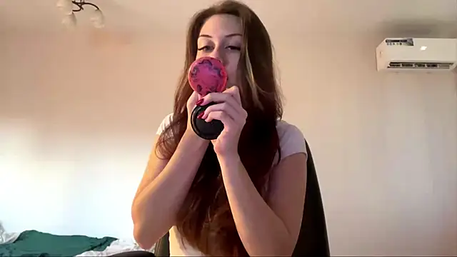 Nayra flash online show from October 20, 12:05 pm