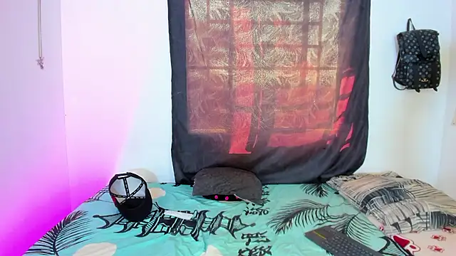 megan lol online show from March 7, 8:39 pm