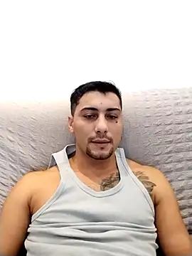 gooddboy01 online show from October 18, 8:37 am