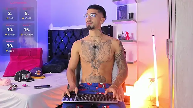 Snapshot of _Duriel chatting on February 7, 9:51 pm Duriel online show from February 7, 9:51 pm