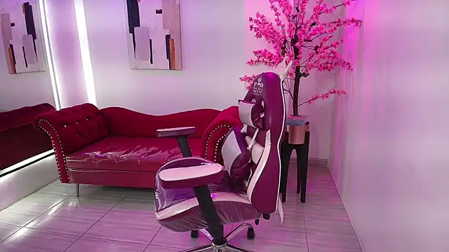 Summer miller online show from November 14, 11:31 am