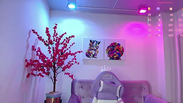 Summer miller online show from December 2, 11:04 am