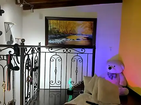 Zulyhenao online show from November 13, 11:58 pm