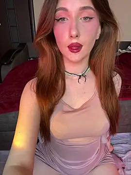 Evelyn39 online show from October 18, 11:00 am