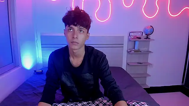 luccas ferreira online show from November 16, 7:08 pm