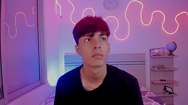 luccas ferreira online show from November 26, 8:21 pm