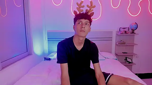 luccas ferreira online show from November 27, 7:27 pm