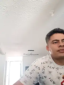luigidickk online show from May 1, 1:37 pm
