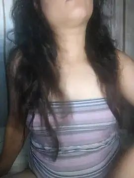 Snapshot of Krestanna chatting on October 29, 7:43 am Krestanna online show from October 29, 7:43 am