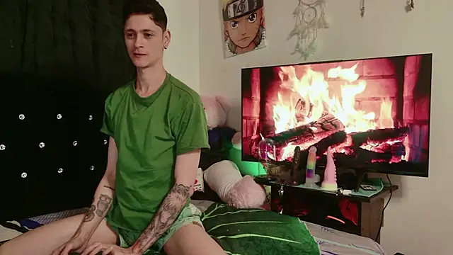 Tyler cat online show from October 2, 11:06 am