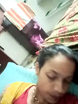 Snapshot of Mona7070 chatting on October 15, 1:33 pm Mona7070 online show from October 15, 1:33 pm