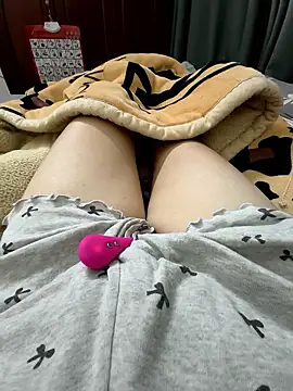 Lili 2love online show from January 8, 1:13 pm