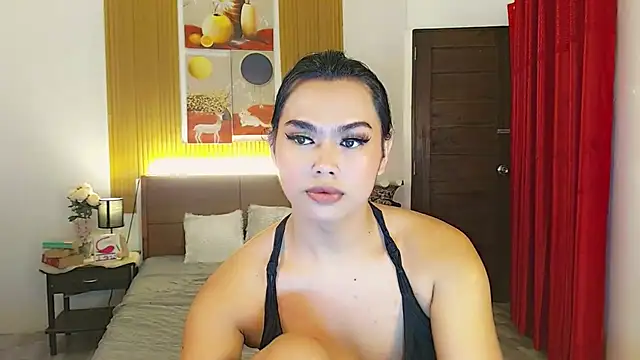 Snapshot of fallinLunaxX chatting on October 20, 5:24 pm fallinLunaxX online show from October 20, 5:24 pm