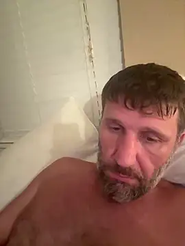 Snapshot of beastmaster504 chatting on May 1, 4:50 am beastmaster504 online show from May 1, 4:50 am