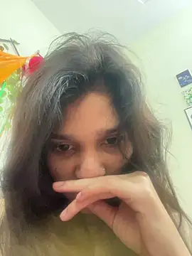 Snapshot of Sweet_Couple59 chatting on February 9, 6:12 pm Sweet Couple59 online show from February 9, 6:12 pm