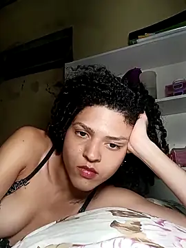 Snapshot of Larissinhamm chatting on October 11, 5:17 am Larissinhamm online show from October 11, 5:17 am