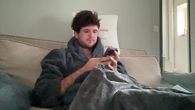 Snapshot of VersaGoo chatting on October 14, 2:29 pm VersaGoo online show from October 14, 2:29 pm