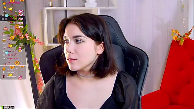 Kelly foox online show from December 2, 9:25 am