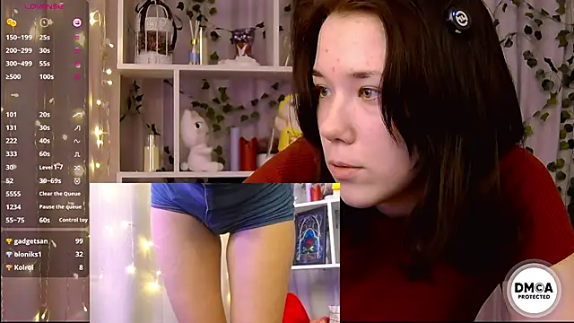 Kelly foox online show from February 27, 11:10 am