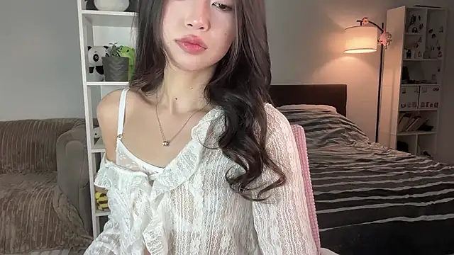 yourlittlesunrise  online show from March 29, 5:40 am