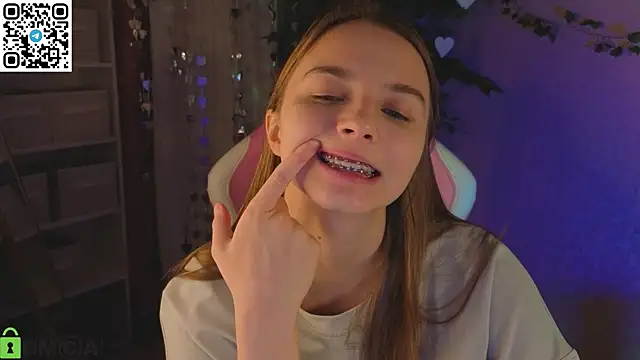 L1na Reeds online show from February 18, 1:12 am