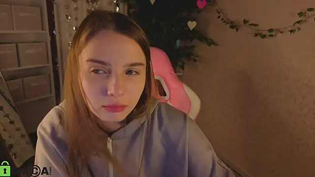 L1na Reeds online show from February 20, 12:51 am