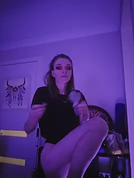 lonely Cosplay chick online show from November 27, 3:14 pm