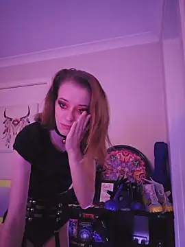 lonely Cosplay chick online show from November 28, 1:47 pm