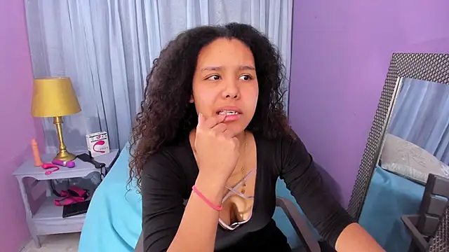 AriaVega online show from October 20, 12:27 pm