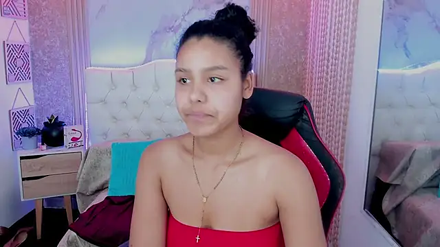 Snapshot of AriaVega chatting on February 27, 12:38 pm AriaVega online show from February 27, 12:38 pm