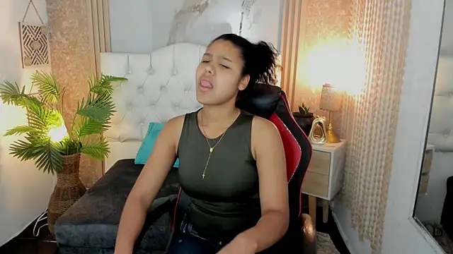 AriaVega online show from April 14, 12:44 pm