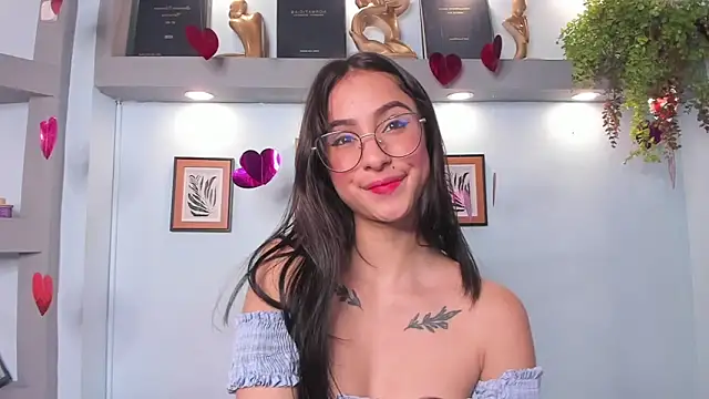 Alana Martinez  online show from February 25, 7:56 pm