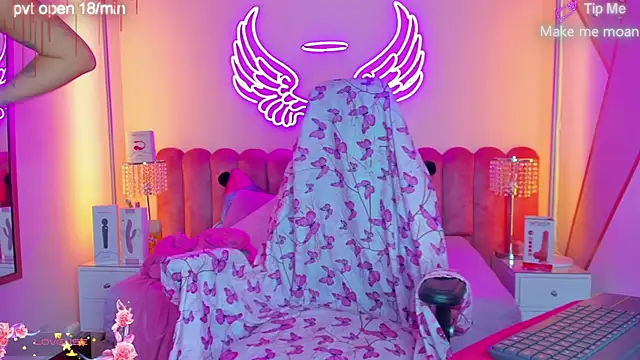 madisson 121 online show from March 31, 12:27 pm