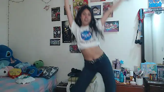 Snapshot of caramel_doll__ chatting on February 6, 12:48 am caramel doll online show from February 6, 12:48 am