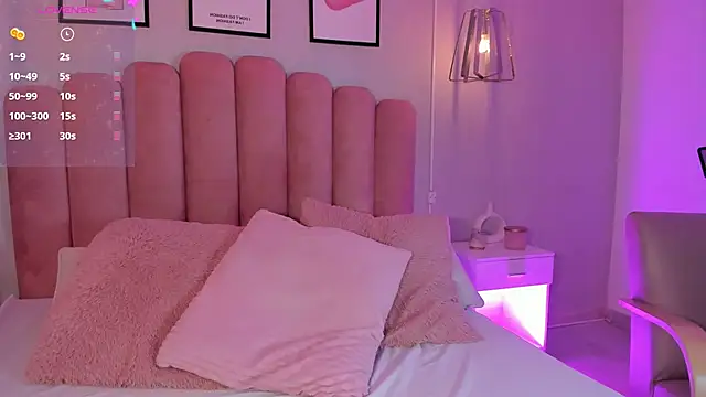 mara swan  online show from January 6, 7:17 pm