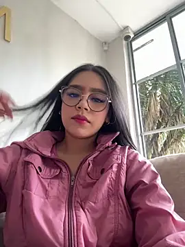 mara swan  online show from February 14, 12:57 pm